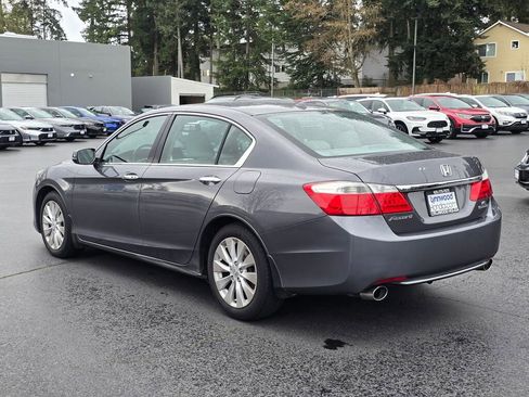 Used 2013 Honda Accord Touring image 19