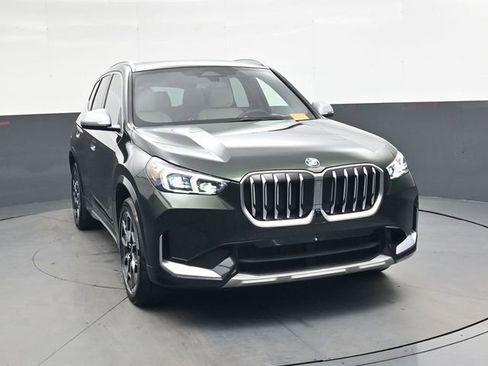 Used 2023 BMW X1 xDrive28i w/ Premium Package image 11