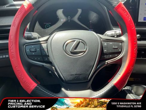 Used 2025 Lexus UX 300h FWD image 40