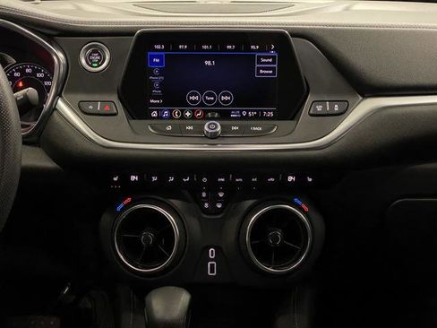 Used 2022 Chevrolet Blazer LT image 8