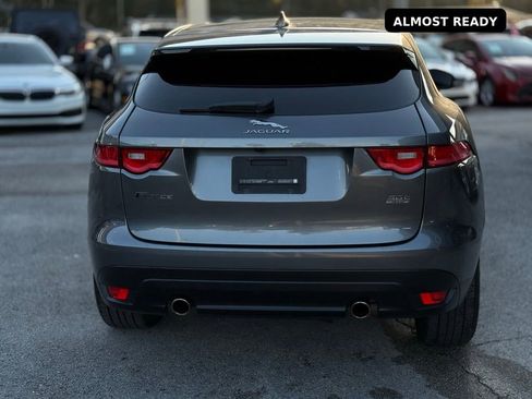 Used 2018 Jaguar F-PACE Premium image 5
