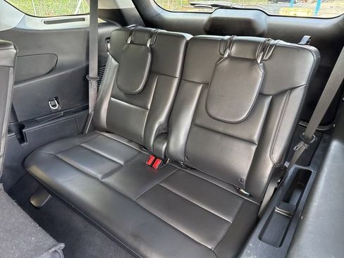 Used 2023 Ford Explorer XLT w/ Equipment Group 202A image 24