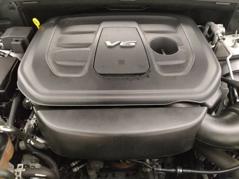 Used 2018 Jeep Grand Cherokee Limited image 30