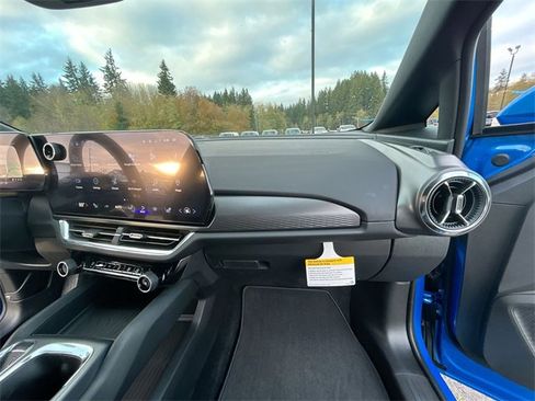 New 2026 Chevrolet Equinox EV LT image 27