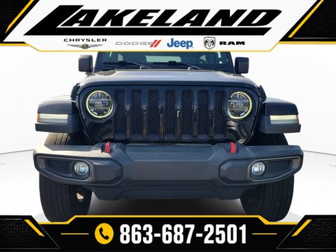 Used 2020 Jeep Wrangler Unlimited Sahara AWD/4WD image 2