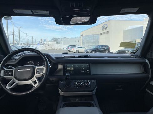 Used 2023 Land Rover Defender 110 X-Dynamic SE image 14