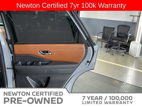 Used 2025 Nissan Pathfinder Platinum w/ Cargo Package AWD/4WD image 50