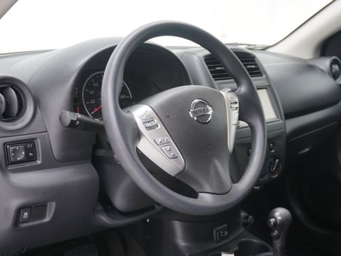 Used 2019 Nissan Versa S Plus FWD image 10