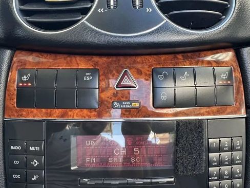 Used 2007 Mercedes-Benz CLK 350 Cabriolet image 30