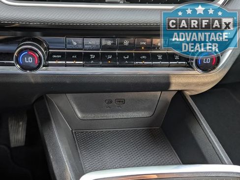 Certified 2025 Chevrolet Equinox LT w/ Convenience Package II FWD image 11