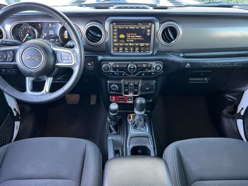 Used 2023 Jeep Wrangler Unlimited Rubicon 4xe image 3