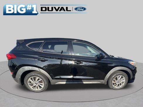 Used 2018 Hyundai Tucson SE w/ Cargo Package FWD image 6