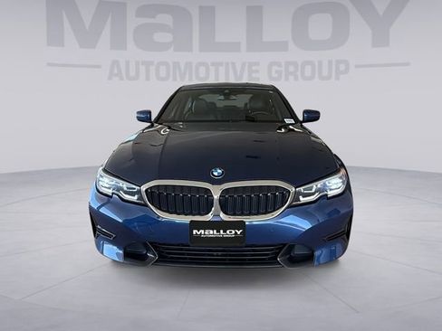 Used 2022 BMW 330i xDrive Sedan w/ Premium Package 2 image 8
