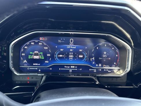 Used 2024 Chevrolet Silverado 3500 High Country w/ High Country Premium Package image 32