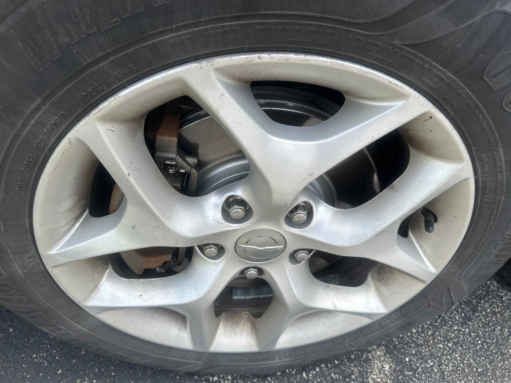 Used 2017 Chrysler Pacifica Touring-L Plus w/ Tire & Wheel Group FWD image 10