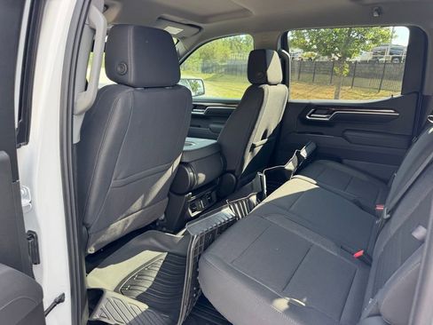 New 2026 GMC Sierra 1500 Elevation w/ LPO, Elevation Black Package image 23