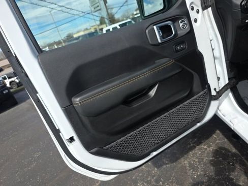 Used 2025 Jeep Wrangler Sahara 4xe w/ Safety Group image 15