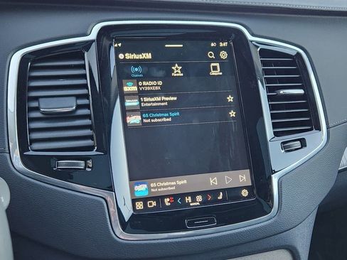 New 2025 Volvo XC90 T8 Ultra w/ Protection Package Premier image 13