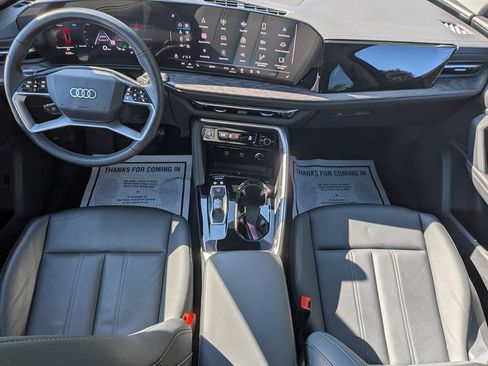 Used 2025 Audi Q5 Premium Plus w/ Premium Plus AWD/4WD image 28