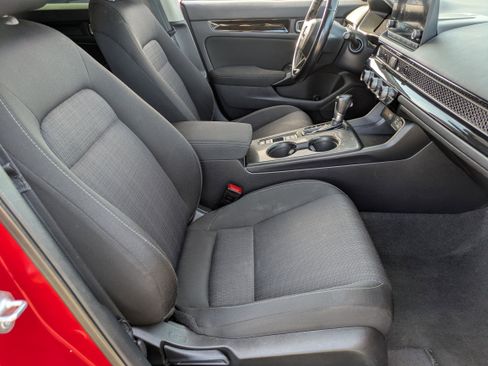 Used 2022 Honda Civic EX image 11