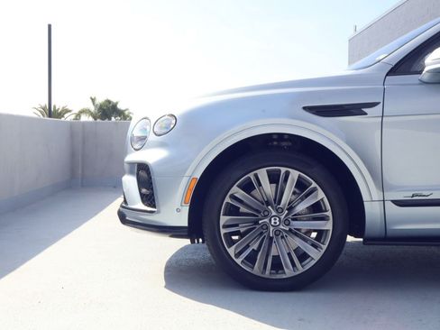Certified 2023 Bentley Bentayga Speed AWD/4WD image 7