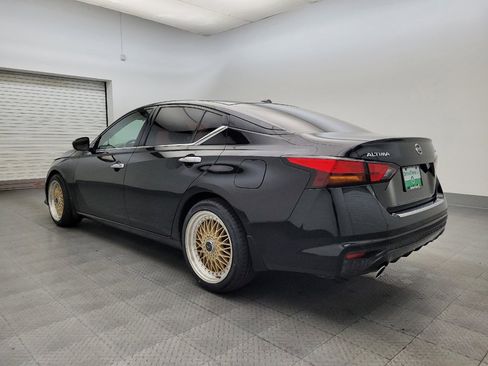 Used 2019 Nissan Altima 2.5 SV image 5