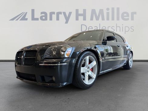 Used 2006 Dodge Magnum SRT8 w/ SRT Option Group III RWD image 1