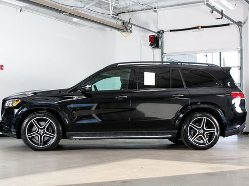 Used 2022 Mercedes-Benz GLS 450 4MATIC w/ AMG Line Exterior image 8