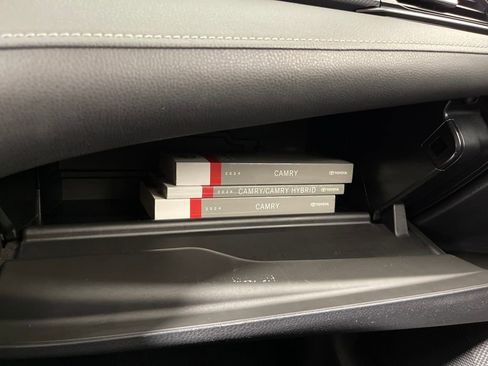 Used 2024 Toyota Camry SE image 25