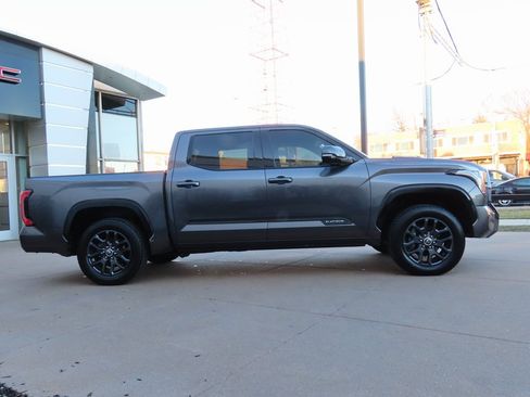 Used 2023 Toyota Tundra Platinum image 9