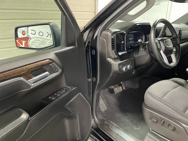 Used 2024 GMC Sierra 1500 Elevation AWD/4WD image 10