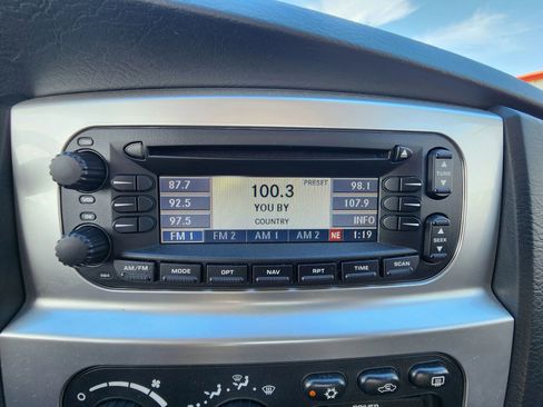 Used 2005 Dodge Ram 1500 Truck 2WD Quad Cab image 35