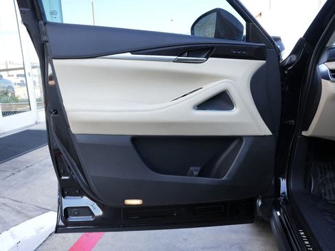 Certified 2025 INFINITI QX60 Sensory image 18