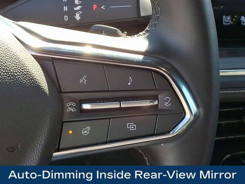 Used 2025 Chevrolet Suburban Premier image 25