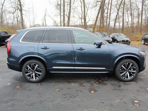 New 2026 Volvo XC90 B5 Core w/ Protection Package Premier image 2