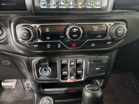 Used 2023 Jeep Wrangler Sport image 16