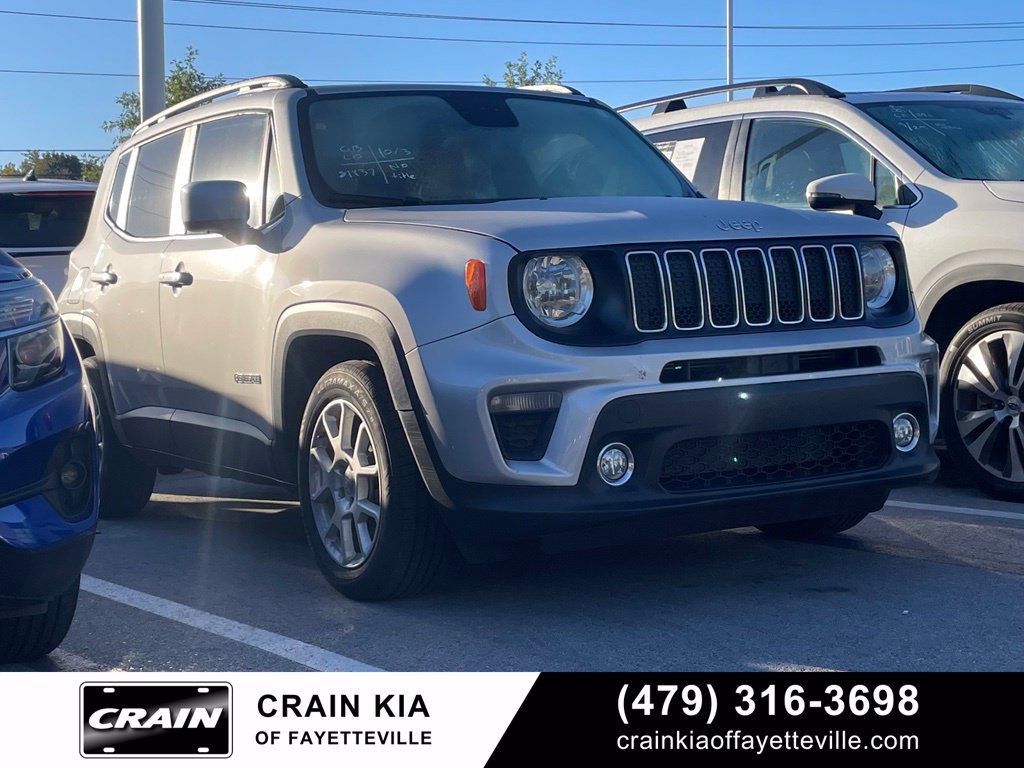 Used 2019 Jeep Renegade Latitude FWD image 1