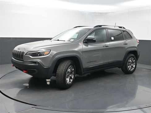 Used 2022 Jeep Cherokee Trailhawk image 20