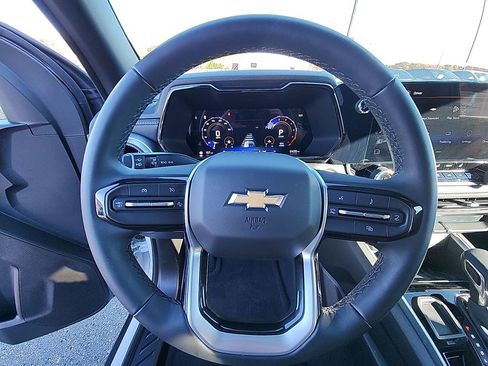 New 2025 Chevrolet Colorado LT image 18