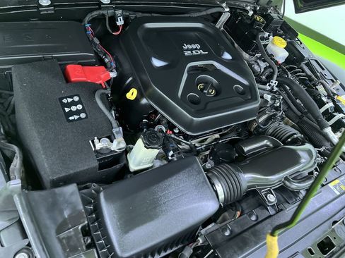 Used 2018 Jeep Wrangler Unlimited Rubicon AWD/4WD image 29