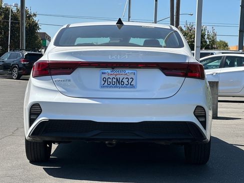 Used 2023 Kia Forte LXS image 5