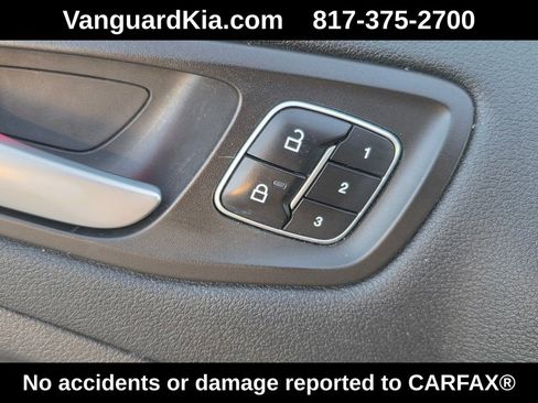 Used 2017 Ford Escape Titanium image 25