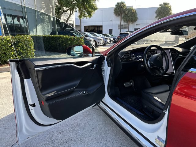 Used 2015 Tesla Model S 85D AWD/4WD image 22