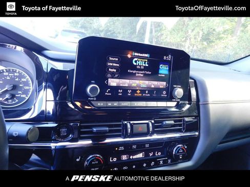 Used 2025 Nissan Pathfinder Rock Creek AWD/4WD image 9