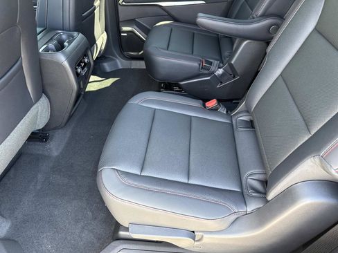 New 2026 Chevrolet Traverse Z71 w/ Enhanced Driving Package AWD/4WD image 10