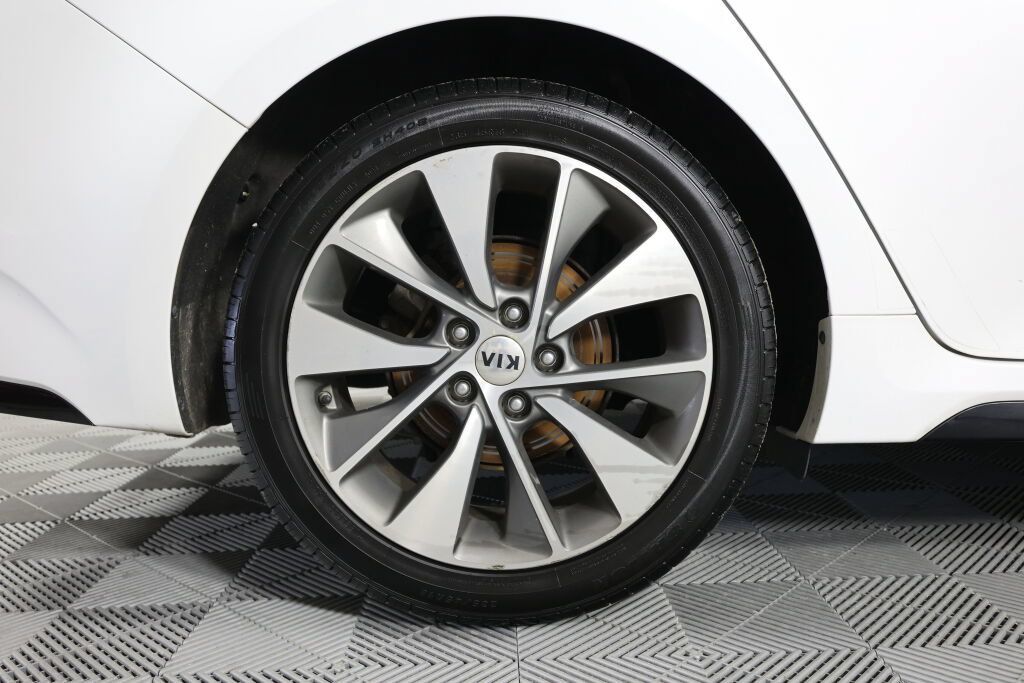 Used 2019 Kia Optima S FWD image 7