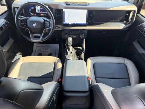 Used 2023 Ford Bronco Wildtrak AWD/4WD image 26