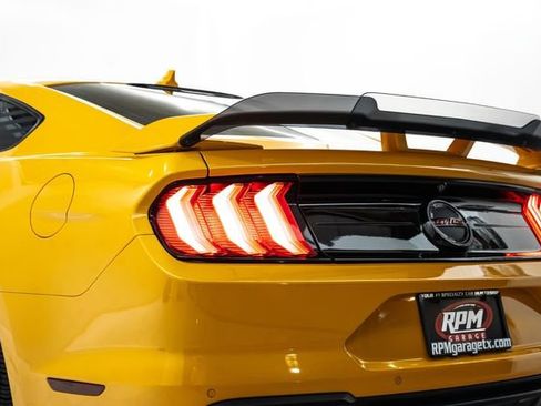 Used 2022 Ford Mustang GT Premium w/ Equipment Group 401A image 11