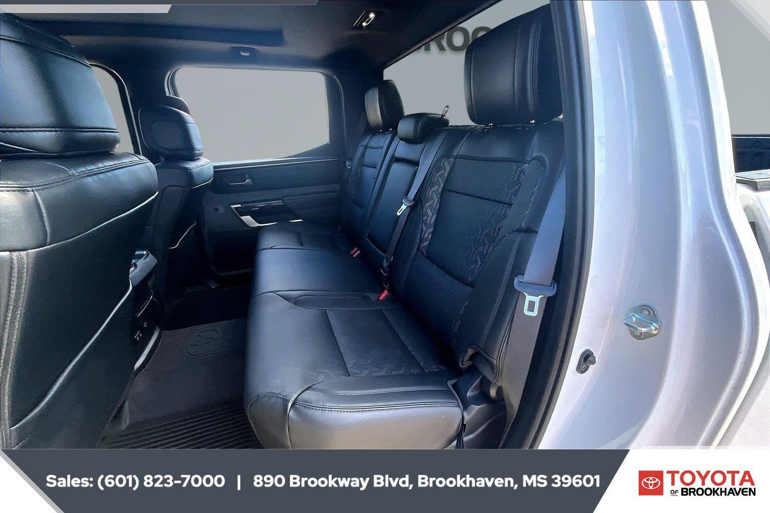 Used 2025 Toyota Tundra Limited AWD/4WD image 19