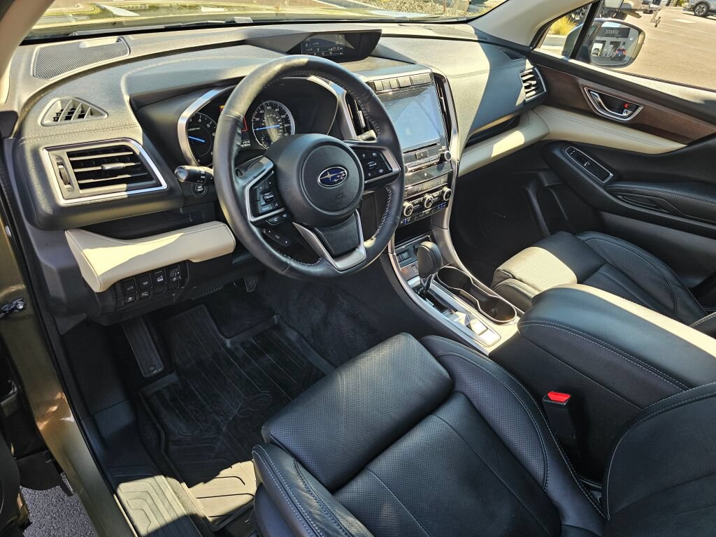 Used 2022 Subaru Ascent Touring AWD/4WD image 2